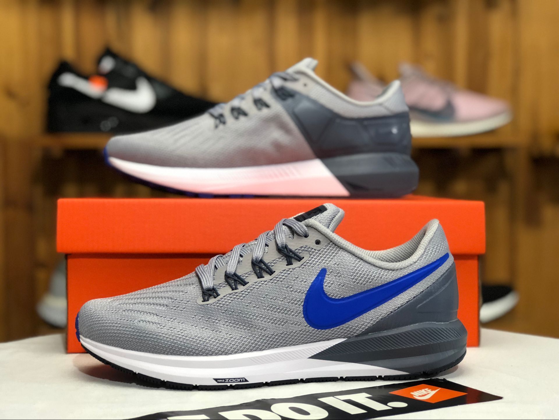 Men Nike Air Zoom Structure 22 Grey Blue White Running Shoes